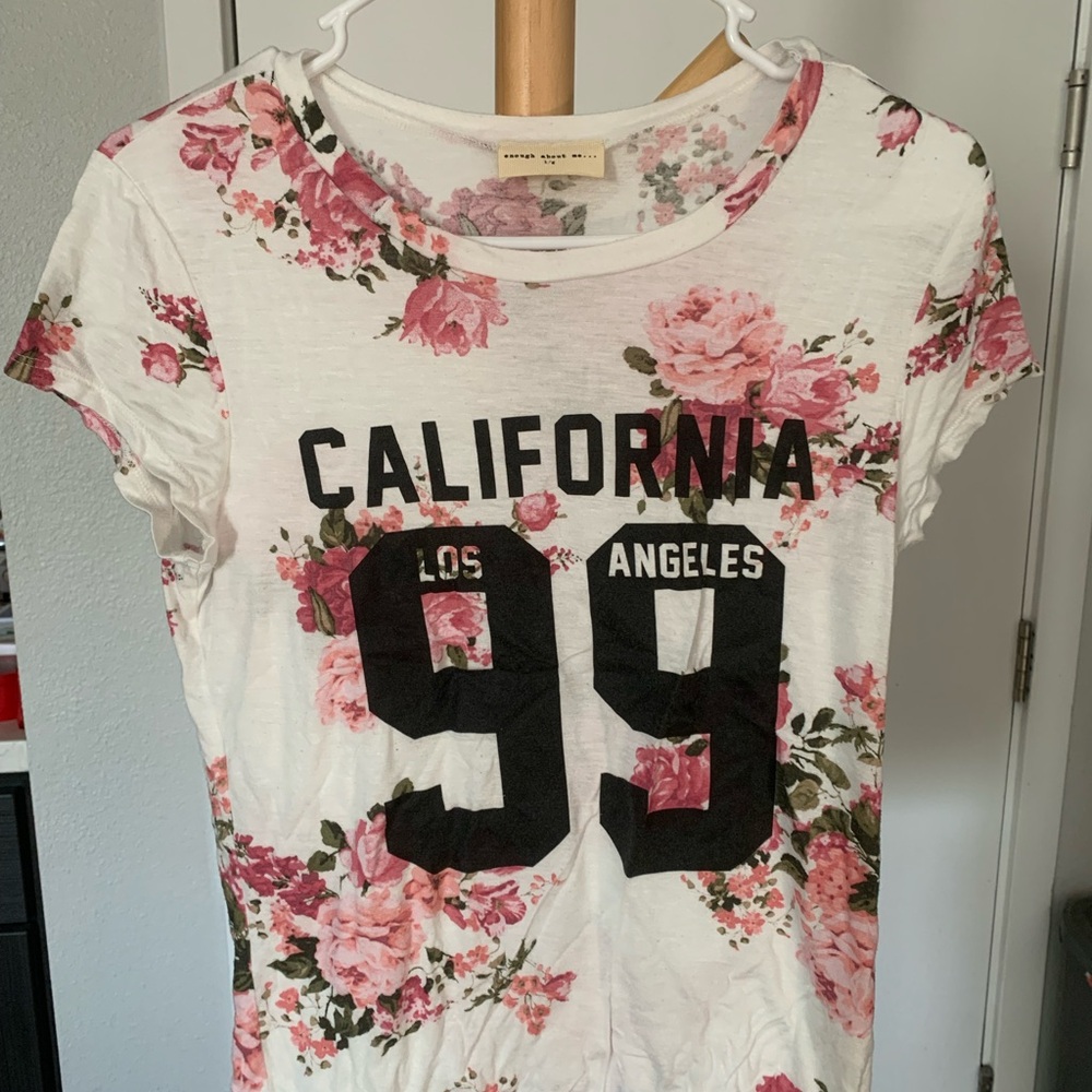 Enough About Me Califonia 99 T-Shirt Women's Multicolor Floral